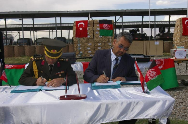 Iran General and Afghan official